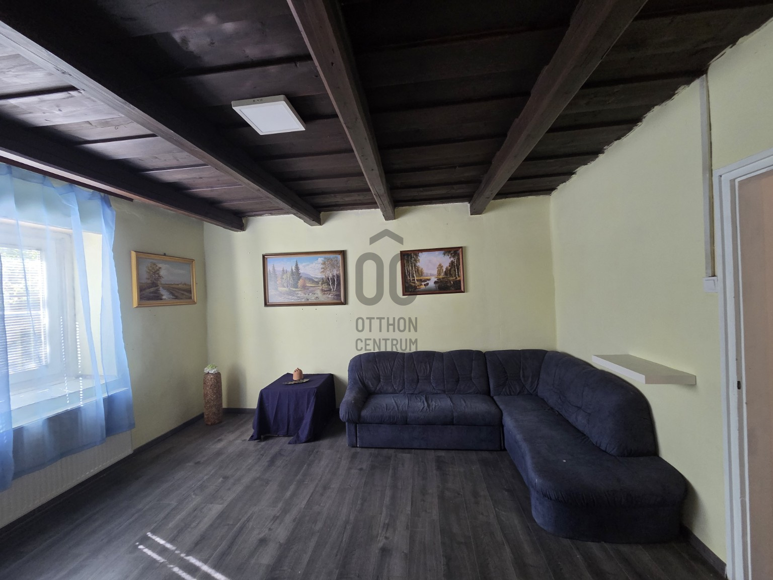 Gallery zoom image