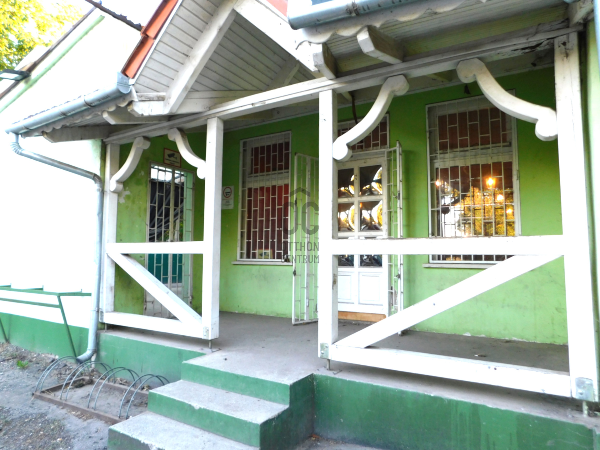 Gallery zoom image
