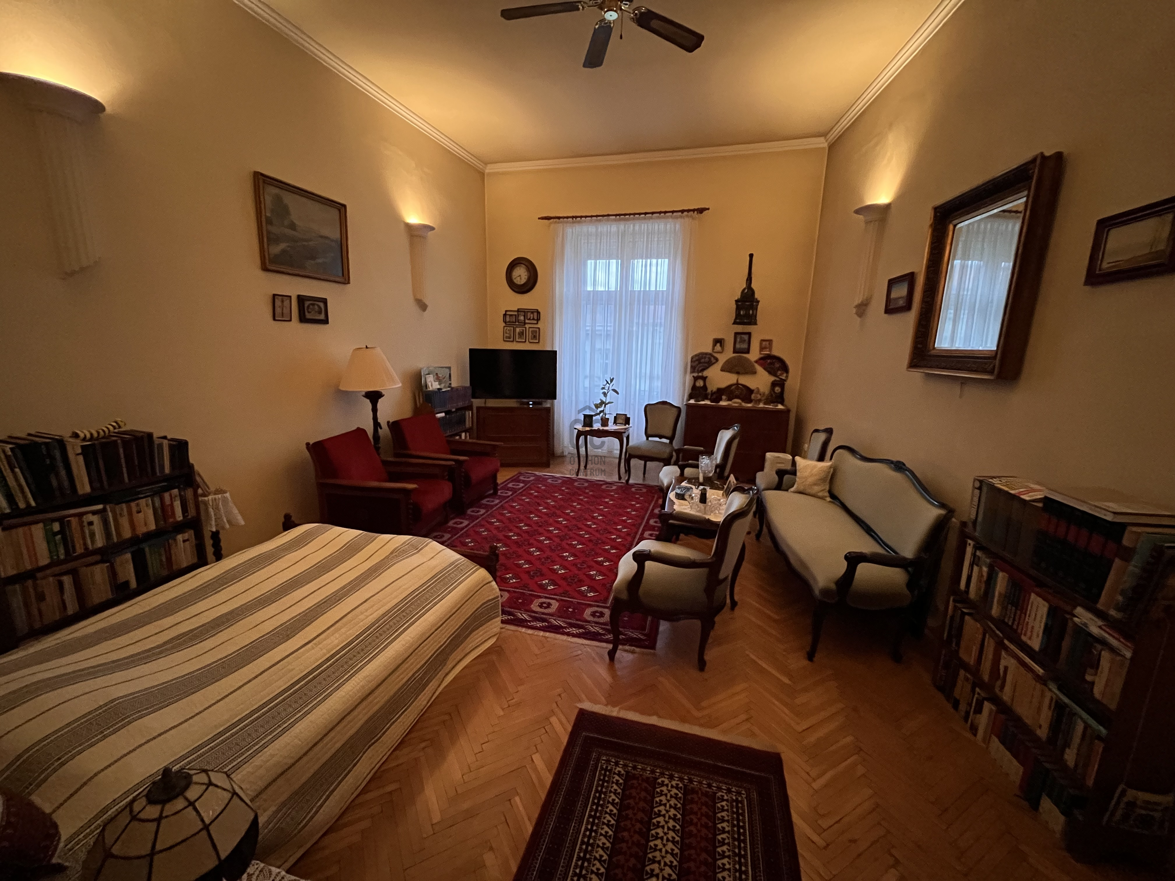 Gallery zoom image