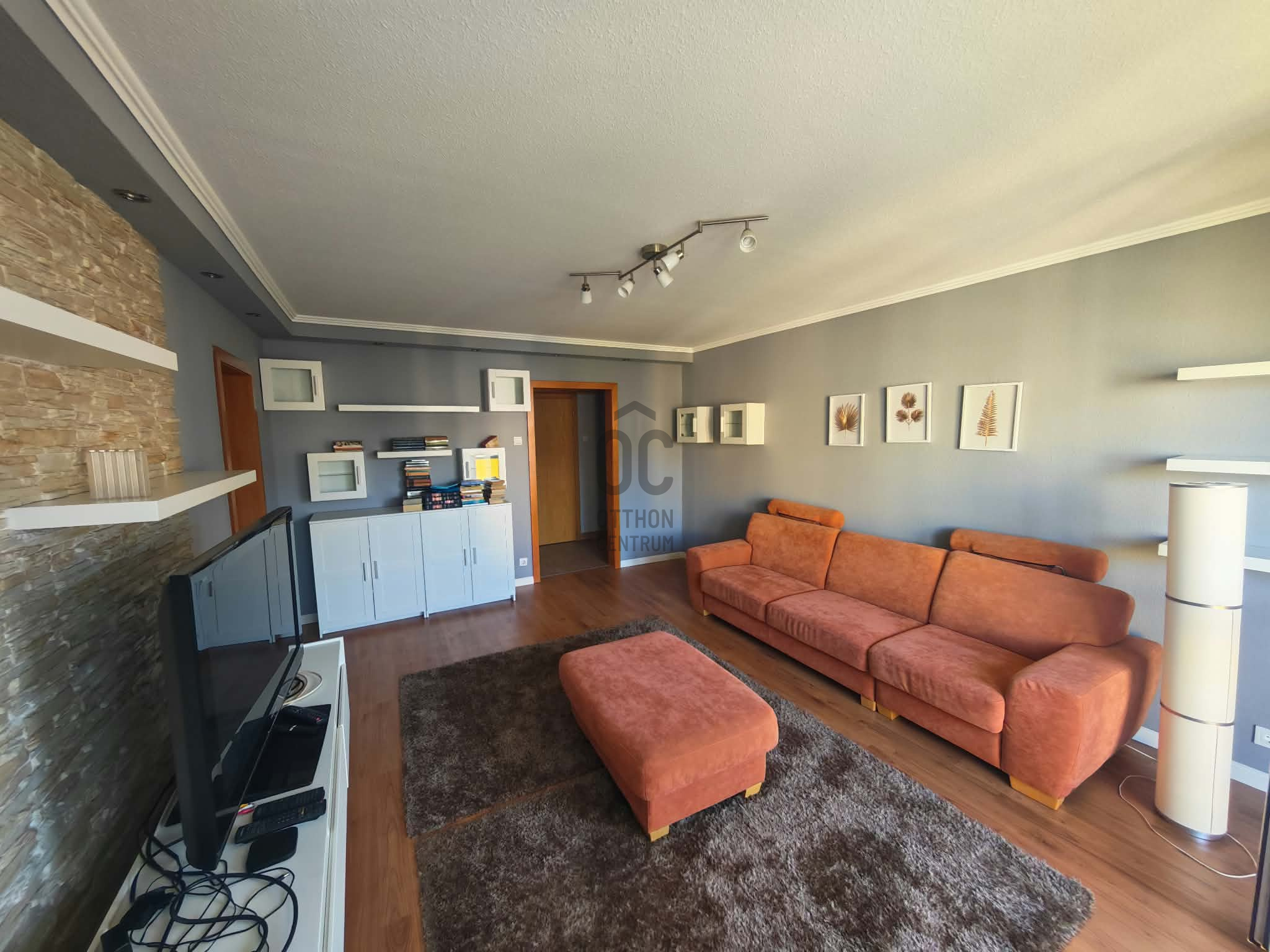 Gallery zoom image